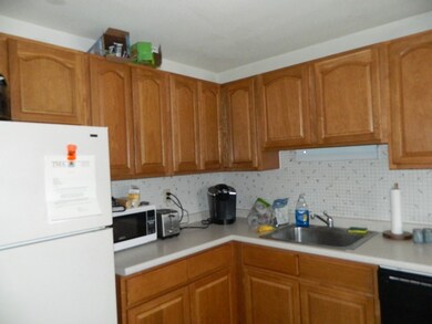 50 Meadow St unit 13, Amherst, MA 01002 - photo 2