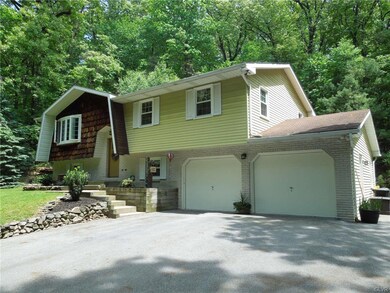 160 Chestnut Hill Rd, Emmaus, PA 18049 - photo 2