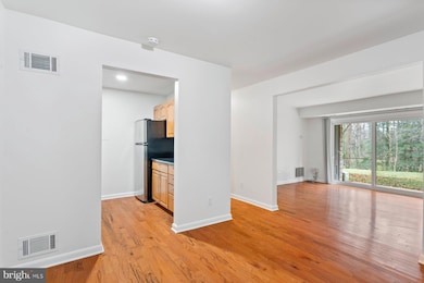 11611 Vantage Hill Rd unit 1A, Reston, VA 20190 - photo 3