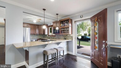 29 Redbrook Ln, Levittown, PA 19055 - photo 4