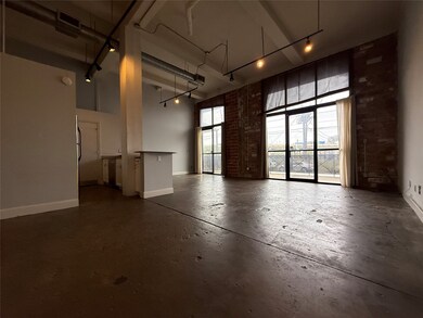 915 N San Jacinto St unit 1D, Houston, TX 77002 - photo 2