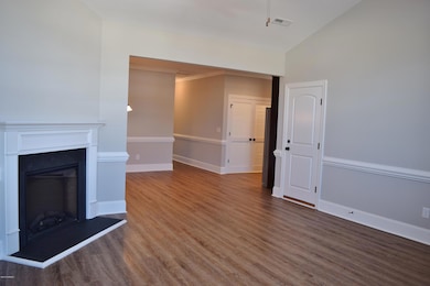 3801 Nantucket Rd unit B, Greenville, NC 27834 - photo 3
