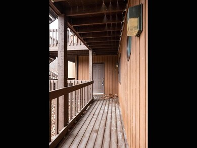 4092 E Eagle Bay Dr unit 50, Bloomington, IN 47401 - photo 2