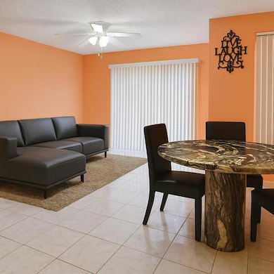 3738 Savoy Ln unit D1, West Palm Beach, FL 33417 - photo 5