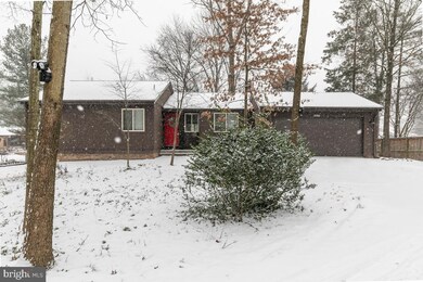 12606 Denmark Dr, Herndon, VA 20171 - photo 3