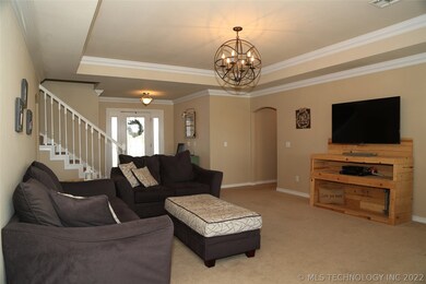 Gorgeous home with lots of natural light!