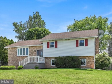 37 Hometown Ave, Tamaqua, PA 18252 - photo 2