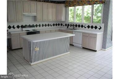 46864 Backwater Dr, Sterling, VA 20164 - photo 4