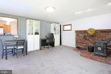 173 E Howard St, Clayton, NJ 08312 - photo 3