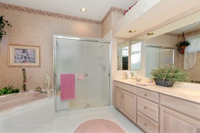 230 Course Dr, Lake In the Hills, IL 60156 - photo 4