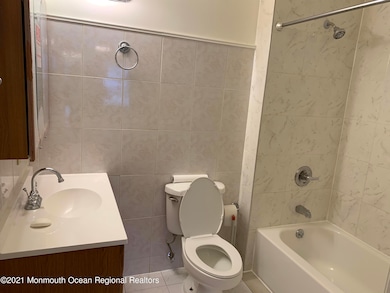 807 Mariposa Ct, Morganville, NJ 07751 - photo 7