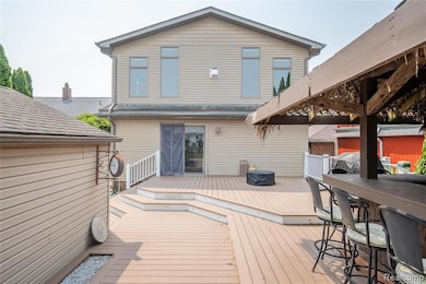 22501 Maple St, Saint Clair Shores, MI 48081 - photo 2