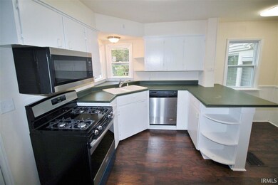 604 W 10th St, La Porte, IN 46350 - photo 4