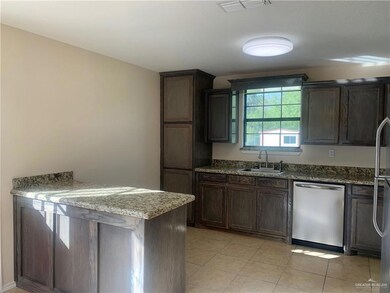 1610 Hunt Ave, Donna, TX 78537 - photo 4