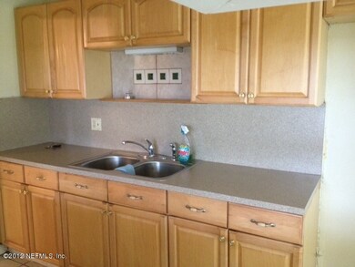Kitchen Sink & Cabinets