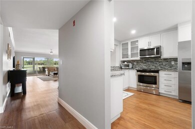 4572 Andover Way unit 105, Naples, FL 34112 - photo 6