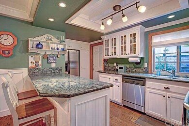 This kitchen is fantastic! The ceiling light was r