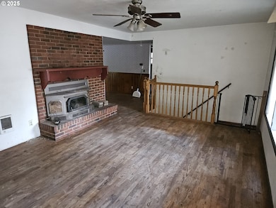 902 N Parkway Ave, Battle Ground, WA 98604 - photo 5