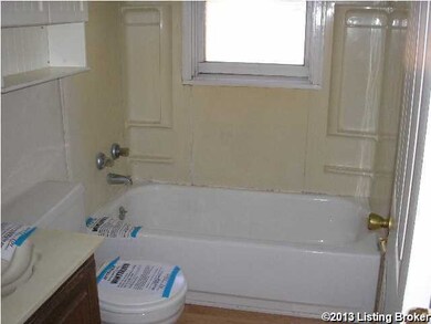 8000 Sherry Lynn Ct, Louisville, KY 40228 - photo 4