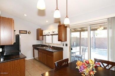 Kitchen (2)