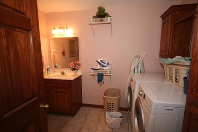 9 Laundray Half Bath