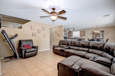 Family Room/diff angle