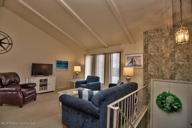 73 W Palm St, Olyphant, PA 18447 - photo 3