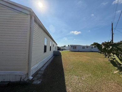 160 Sterling Dr E, Lakeland, FL 33815 - photo 5