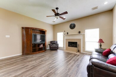 1446 Barras St, Alvin, TX 77511 - photo 7