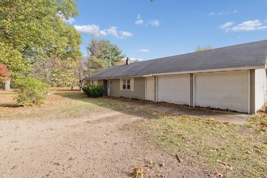 06-33649 Washington Street-WindowStill-P