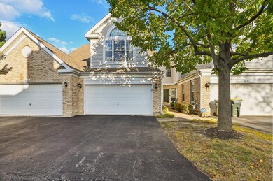 505 Citadel Cir unit 2, Westmont, IL 60559 - photo 2