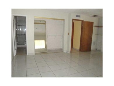 4304 SW 69th Ave unit ______, Miami, FL 33155 - photo 4