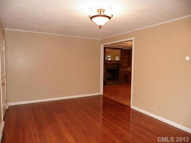 2755 Highland Dr, Lincolnton, NC 28092 - photo 2