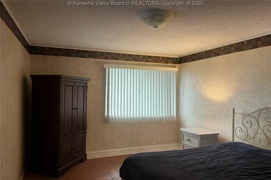 2106 Kanawha Blvd E unit 503, Charleston, WV 25311 - photo 6