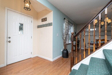 2 Paul Ct, Troy, NY 12182 - photo 6