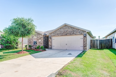 10623 Pine Landing Dr, Houston, TX 77088 - photo 3