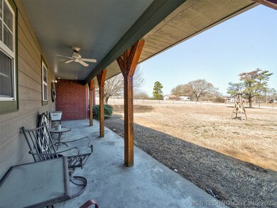 2310 Mcclain Rd, Ardmore, OK 73401 - photo 4