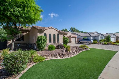 1326 E Catamaran Dr, Gilbert, AZ 85234 - photo 2