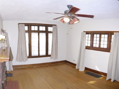1026 W 17th St, Davenport, IA 52804 - photo 4