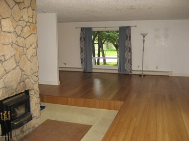 03-LivingRoom