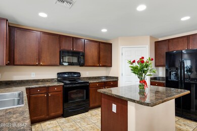 3993 E Lushfield (18)