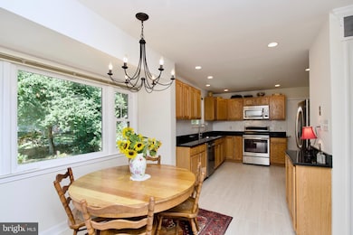 4768 Farndon Ct, Fairfax, VA 22032 - photo 6
