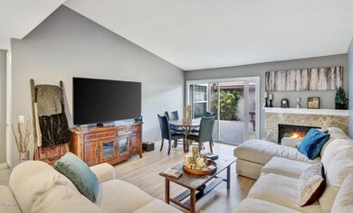 006 - 2662 W. Cameron Ct-000_5201_2_3_4_