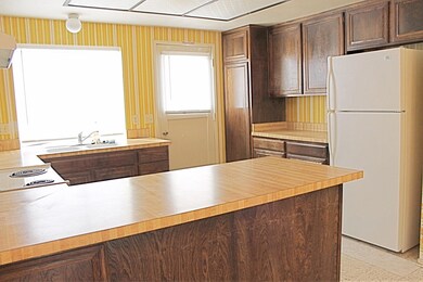 5864 E Ramona Ave, Fresno, CA 93727 - photo 4