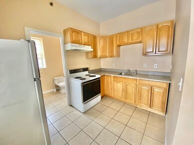 30 Emerson St unit 2L, Chicopee, MA 01013 - photo 3