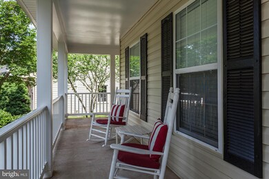 13220 Coralberry Dr, Fairfax, VA 22033 - photo 3