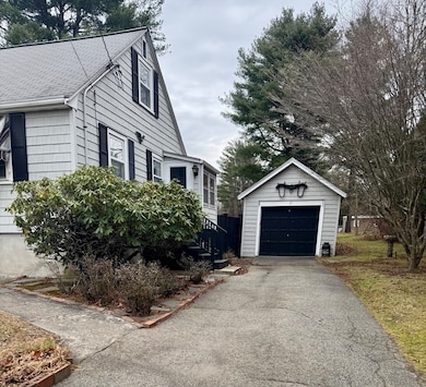 55 Ivan St, Lexington, MA 02420 - photo 2