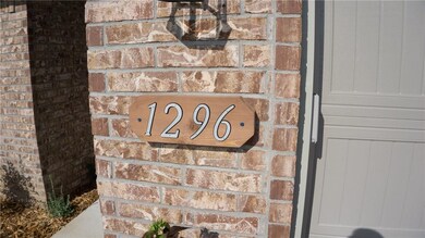 1296 Silver Oak St, Elkins, AR 72727 - photo 3