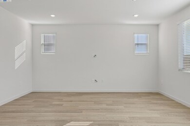 2311 Admiral Ct, Brentwood, CA 94513 - photo 5