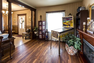 09_Living Room